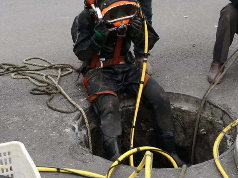 经一路专业下水道疏通改装抽粪济南改装自来水管